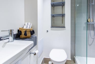 1 bed studio, Bassett Green Road, Swaythling, Southampton, SO163QB - Image 7